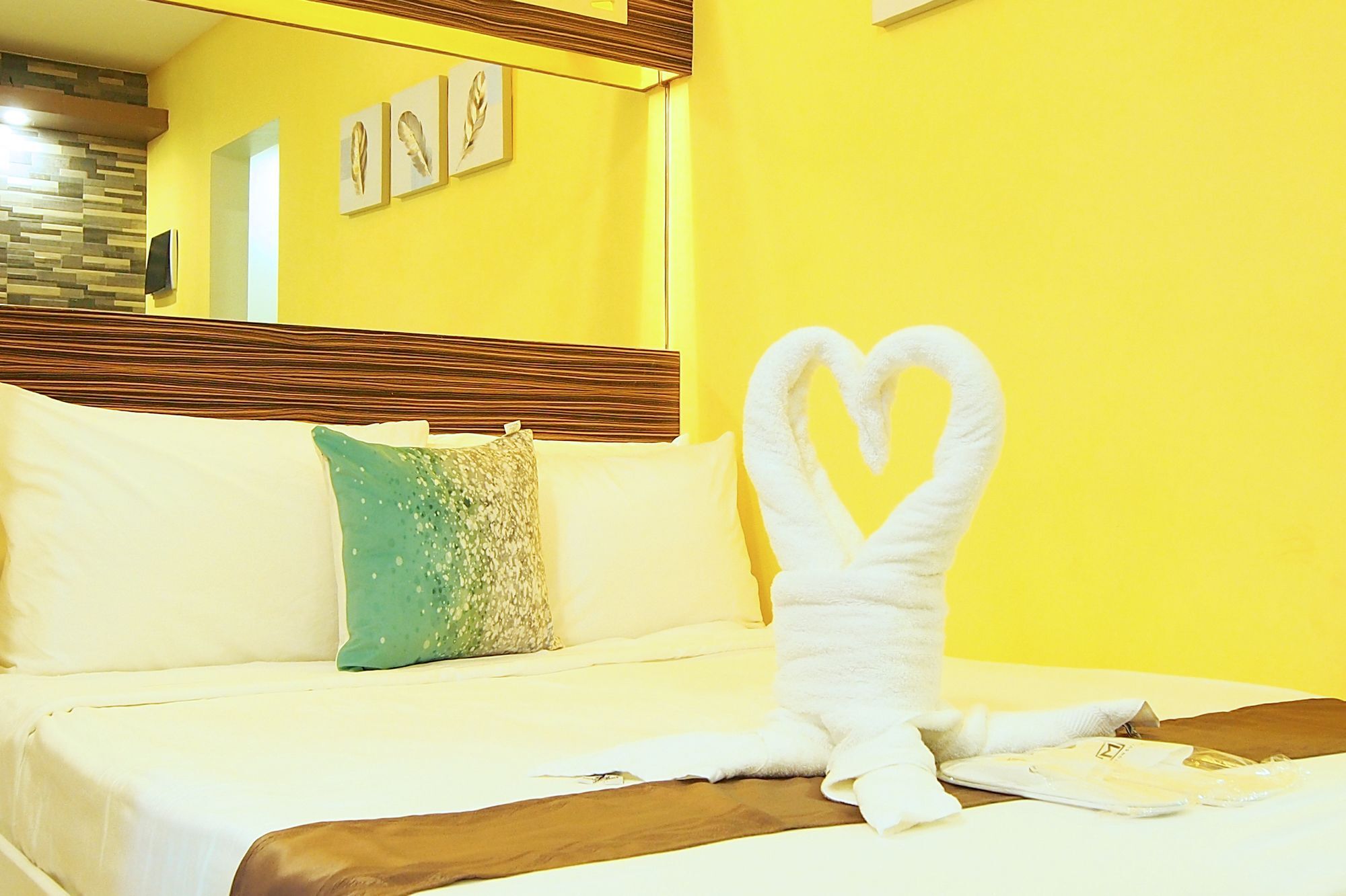 Marton Suites Davao City Extérieur photo